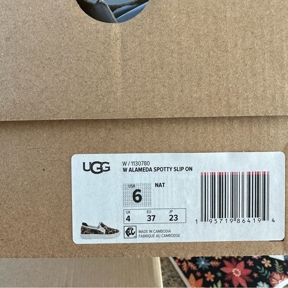 New UGG Alameda Leopard Print Spotty Slip-On Sneakers Shoes - Women’s Size 6 - Picture 6 of 6